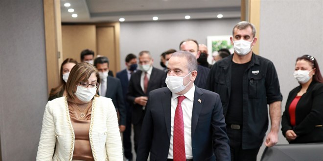Başkan Fatma Şahin'den Başkan Böcek'e nezaket ziyareti
