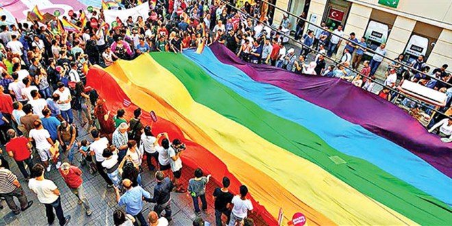 İBB'den personeline zorunlu LGBT eğitimi