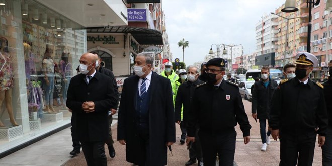 Vali Su: Bulaşların en büyük kaynağı ev ziyareti ve ev oturmaları