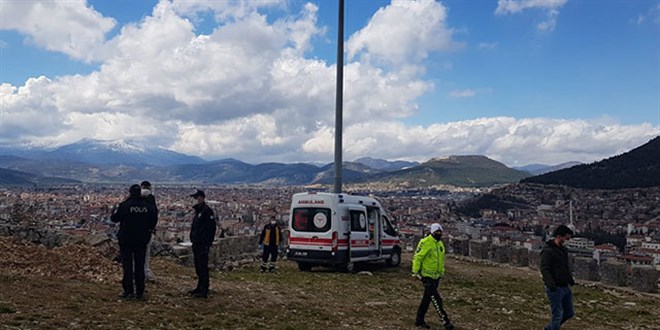 17 yaşındaki kız, parkta, tartıştığı erkek tarafından bıçaklanarak öldürüldü