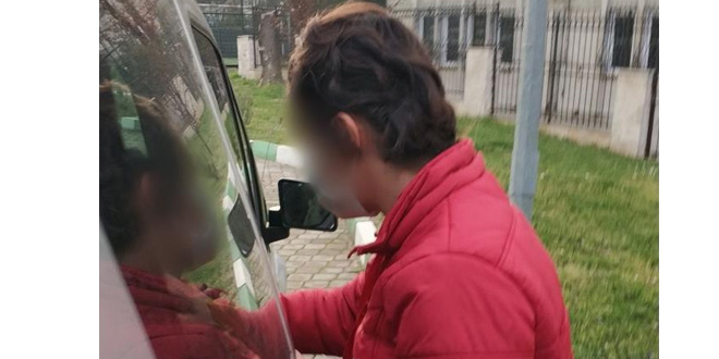 Marketlerden gıda maddesi çalan hemşire gözaltına alındı