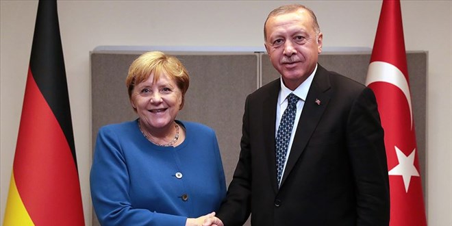 Erdoğan, Almanya Başbakanı Merkel ile görüştü