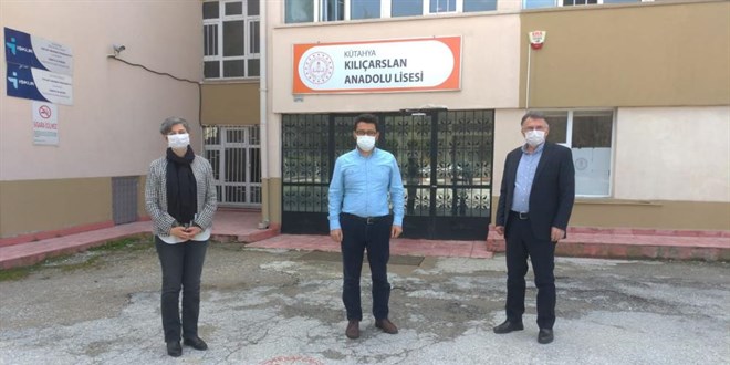 3 nesil aynı okulda idarecilik yapıyor