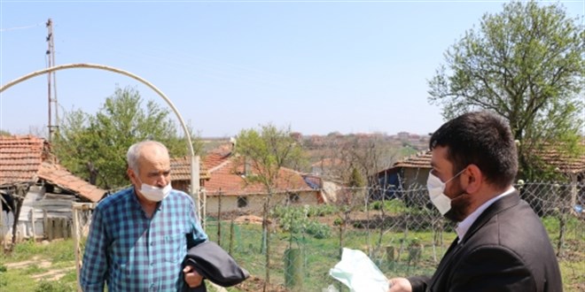 Edirne'deki ilçe ve köylerde 100 bin maske dağıtıldı