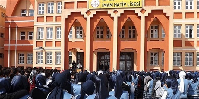 MEB imam hatip liselerinde üniversiteye hazırlık projesinin kapsamını genişletti