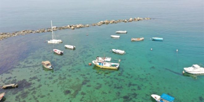 Tuzla'da 2 bin yıllık tarih, sular çekilince ortaya çıktı