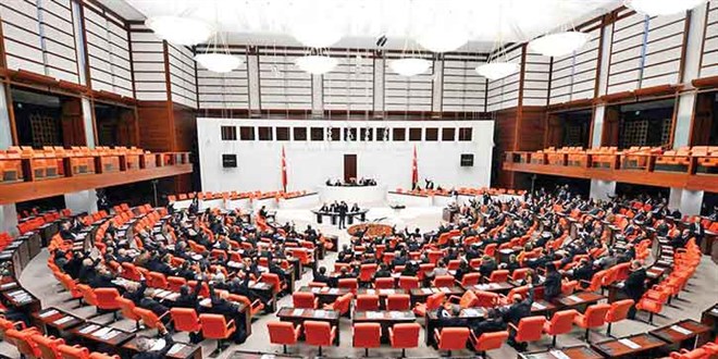 'Parlamento kararlarn deitirmeye almak demokrasiyle badamaz'