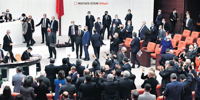 'Güvenlik' teklifi Meclis'te gitti-geldi