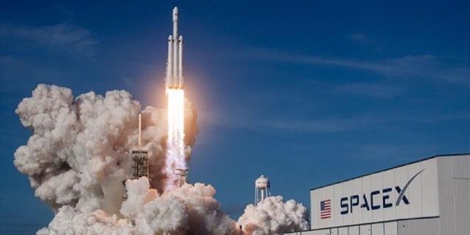 SpaceX'e ait roketin paras Washington eyaletinde tarlaya dt
