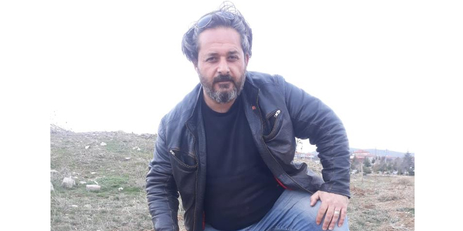 Polis memuru tek başına doğaya 3 bin 599 meşe ağacı fidanı dikti