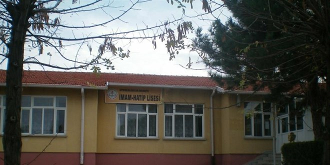 4 öğretmenin testi pozitif çıkınca yüz yüze eğitime ara verildi