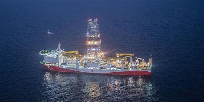 Fatih sondaj gemisi Karadeniz Amasra-1'e doğru yola çıktı