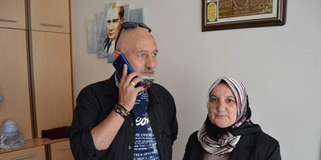 Afyonkarahisar'da 'kavga' ihbarına gelen polislere sürpriz kutlama