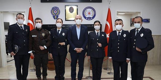 Bakan Soylu, Şehit Behram Aktaşlı Polis Merkezini ziyaret etti
