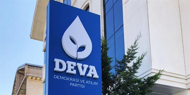 DEVA Partisinin iki kurucu ismi partiden istifa etti