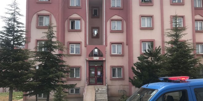 Kadınlar mantı günü yaptı, apartmanda 35 kişi karantinaya alındı