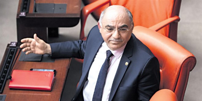 AK Parti'li Karahocagil: Buharlaşan ve yok olan döviz rezervi yok