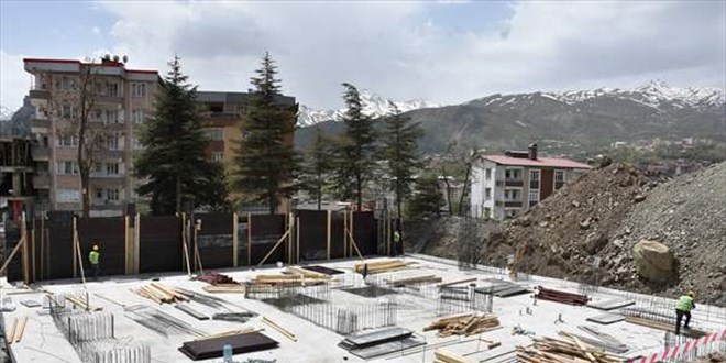 Hakkari'de jandarma personeli için yapılacak 72 konutun temeli atıldı
