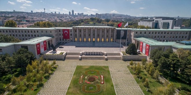 TBMM, kurulduğu günden bu yana en büyük darbeyi FETÖ'den aldı