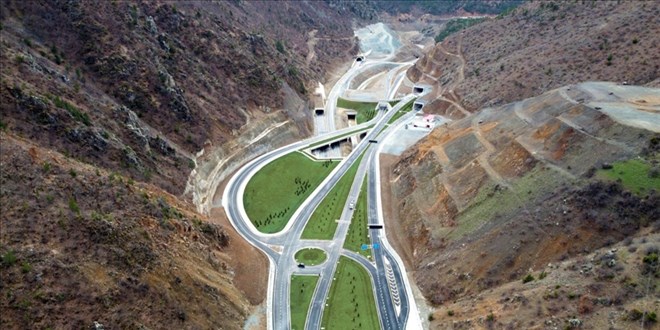 Kürtün Ayrım Kavşağı ve Tüneli açıldı
