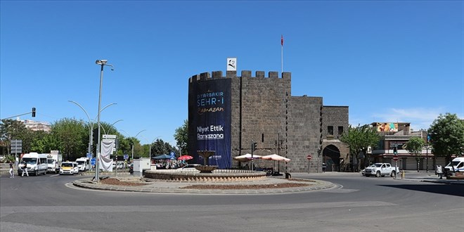 Diyarbakr'da heyecanla beklenen rayl sistem iin ilk adm
