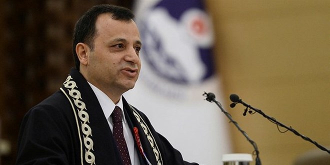 AYM Başkanı Arslan: Hukuk sisteminin gözden geçirilmesi zorunlu