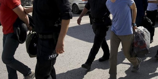 FETÖ'den gözaltına alınan 9 eski memur itirafçı oldu