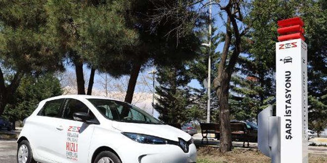 İstanbul Üniversitesi'nde elektrikli araç şarj istasyonları kuruldu