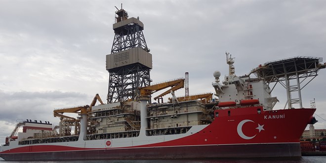 Kanuni sondaj gemisi ilk görevi için Karadeniz'e açıldı