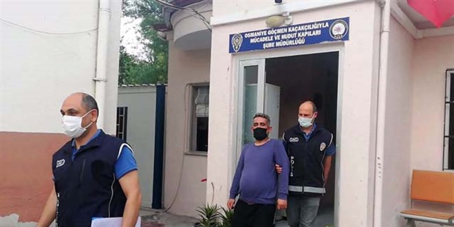 Trkiye'ye giri yasa bulunan Suriyeli, snr d edildi