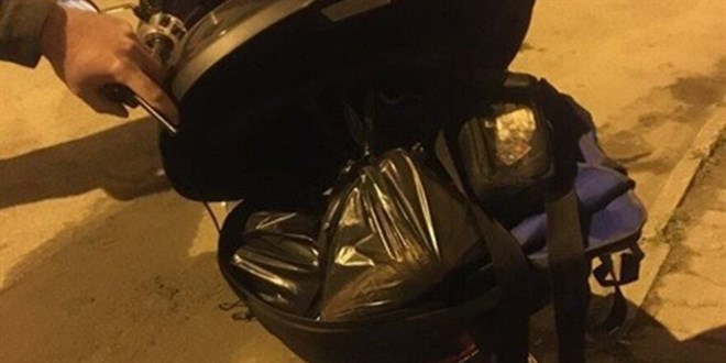 Polis kuryedeki siyah poşeti gördü, 17 bin TL ceza yazdı