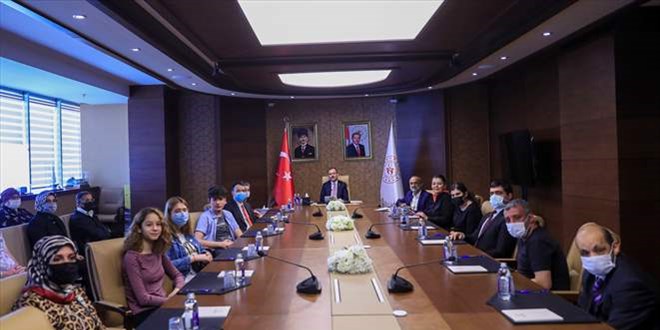 Gençlik ve Spor Bakanı Kasapoğlu, engelli gençleri kabul etti