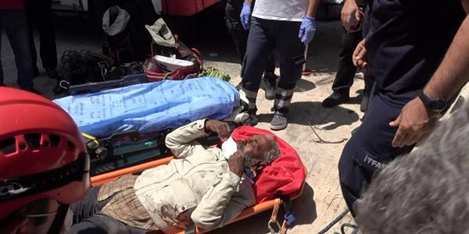 Düştüğü dereden 5 gün sonra kurtarıldı, kalabalığı görünce maske istedi