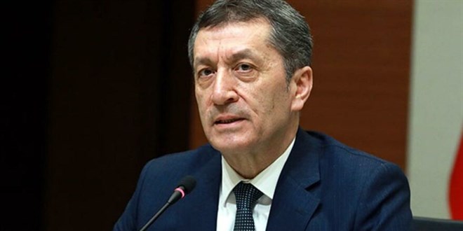 Bakan Selçuk: Lütfen, bu bayram tatilini kitap okuyarak geçirin
