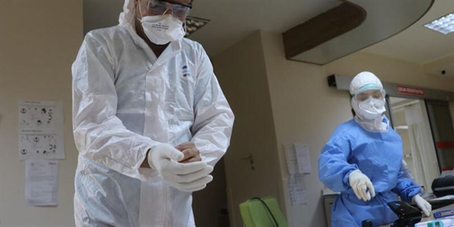 Türkiye'nin koronavirüsle mücadelesinde son 24 saatte yaşananlar