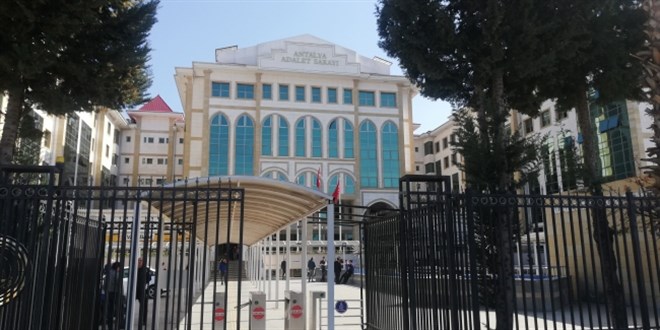 Kadının kıyafet tercihi yüzünden darp edildiği iddiası