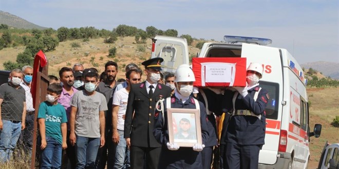 Kazara kendini vuran güvenlik korucusu hayatını kaybetti