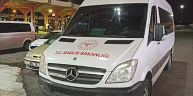 Sağlık Bakanlığı logolu minibüsle korsan taşımacılık yapan sürücüye para cezası