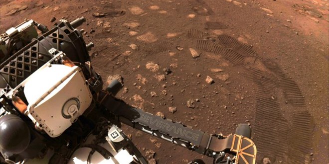 Çin'in uzay aracı Zhurong, Mars'ta ilk sürüşünü gerçekleştirdi