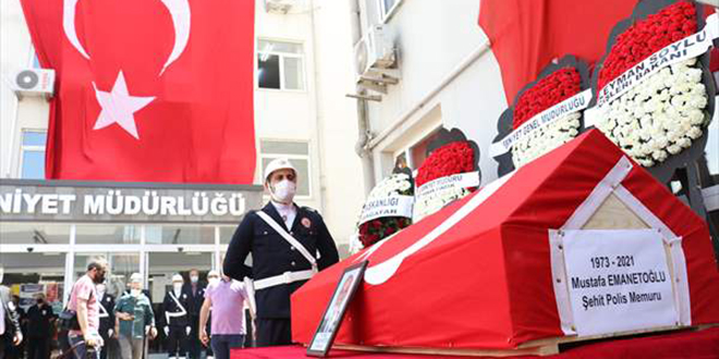 Uygulama noktasında şehit olan polis son yolculuğuna uğurlandı