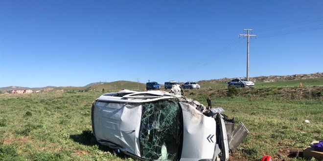 Sivas'ta zincirleme trafik kazasında 11 kişi yaralandı