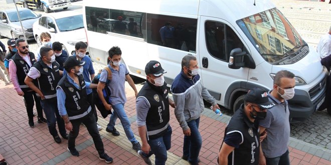FETÖ şüphelisi 6 kişiden 1'i tutuklandı