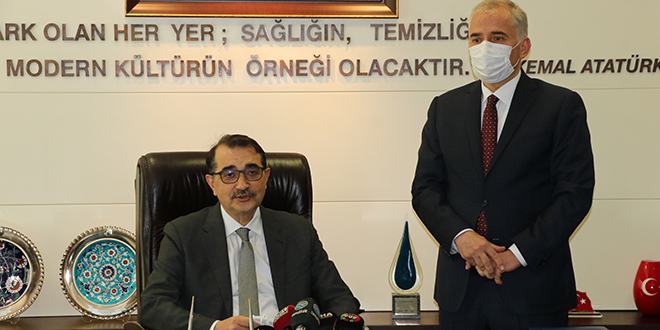 Bakan Dönmez'den 6 ilçeye daha doğal gaz müjdesi