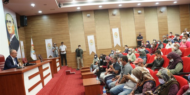 Denizli Valisi, eylem yapan grupla görüştü