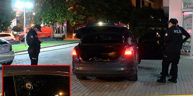 Tıp merkezi önündeki otomobilde başından vurulmuş halde bulundu