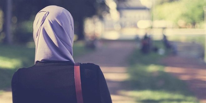 Başörtüsü engeline mahkeme tokadı