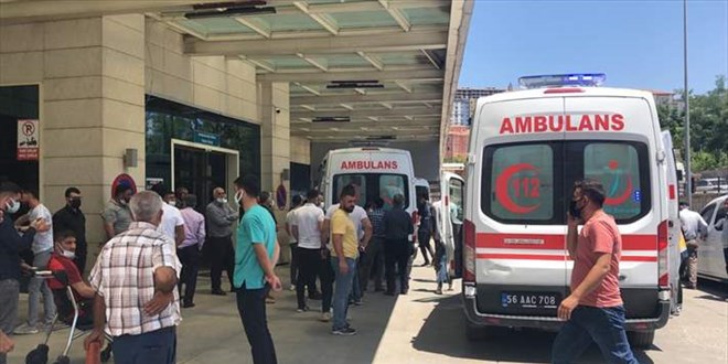 'Patpat'ın devrilmesi sonucu baba yaralandı, oğlu hayatını kaybetti