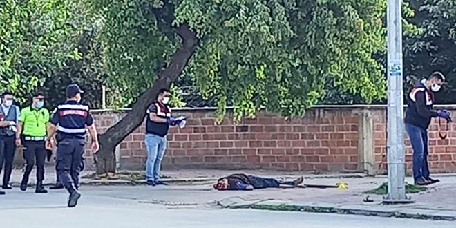 Üretici ile toptancının alacak verecek kavgasında kan aktı: 2 ölü