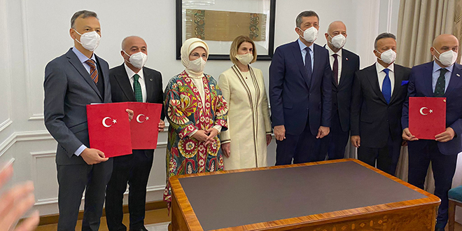 Emine Erdoğan, olgunlaşma enstitülerinin markası 'Bohça' ile Olgunlaşma Akademisi'nin açılışına katıldı