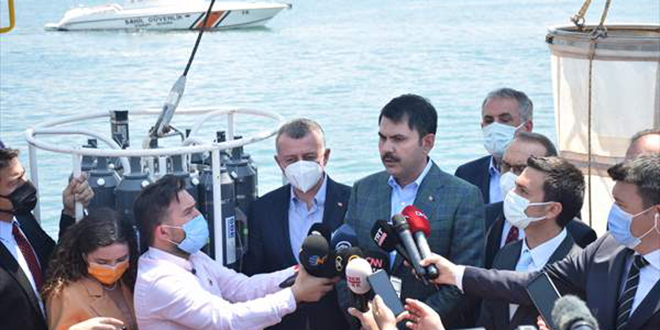 Bakan Kurum: Marmara'mızı, boğazımızı kaderine terk etmeyeceğiz